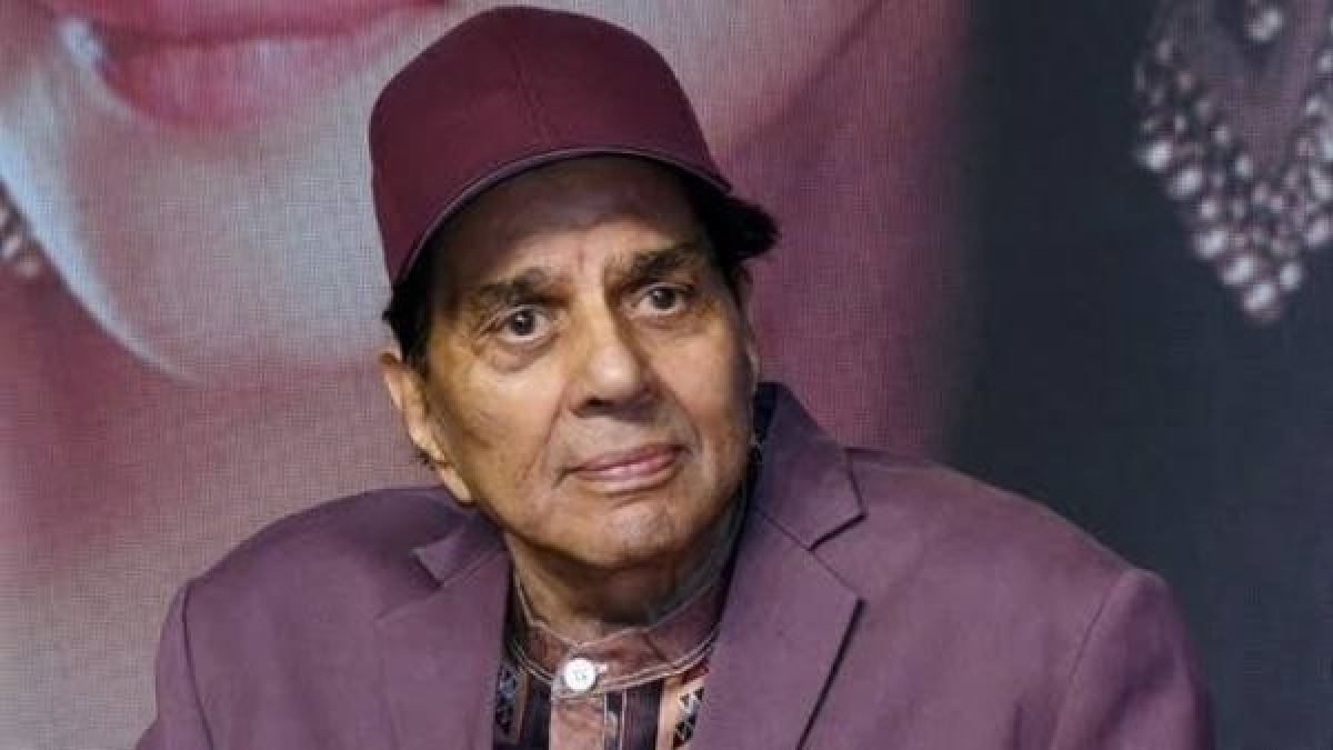 Veteran Actor Dharmendra Passes Away At 89 In Mumbai
