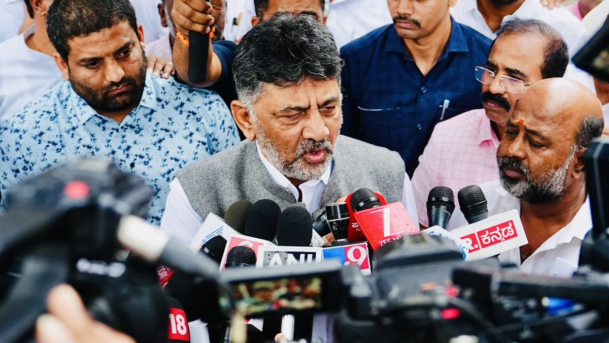 'All 140 MLAs are Mine': DK Shivakumar Responds to CM Seat Speculation, Denies Factionalism