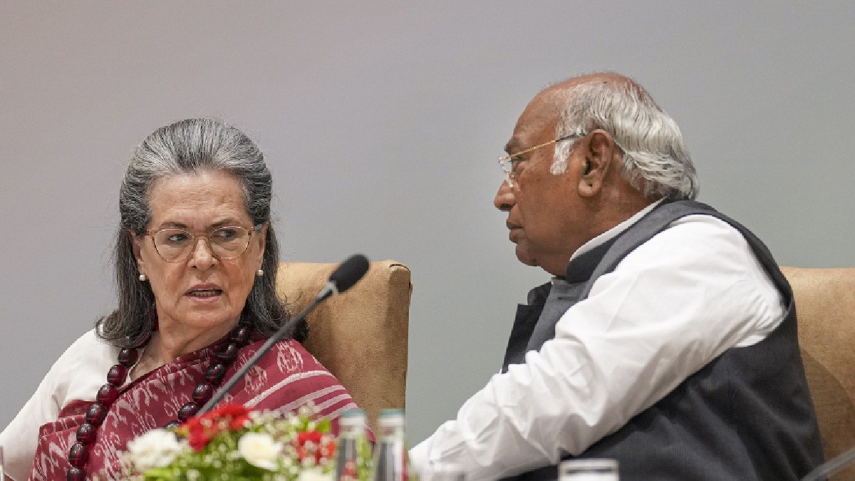 'Sonia, Rahul, and I Will Fix It': Kharge on Intensifying Karnataka CM Power Tussle