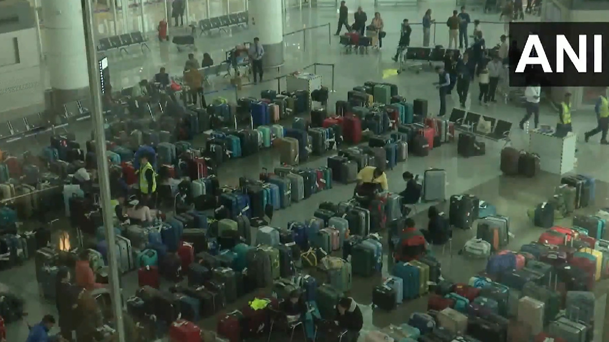 IndiGo Pays ₹827 Crore in Refunds Amidst Flight Cancellations; 4,500 Baggage Issues Resolved