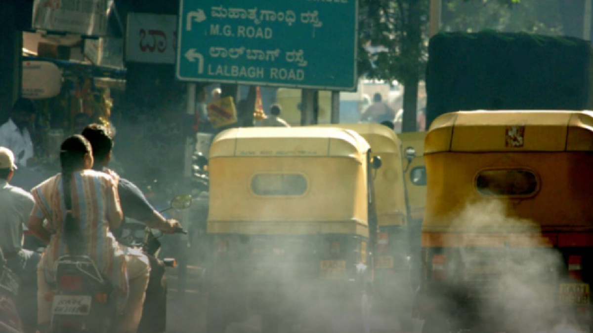 ಬೆಂಗಳೂರು ನಗರದಲ್ಲಿ ವಾಯುಮಾಲಿನ್ಯ ಅಪಾಯದ ಮಟ್ಟ – N95 ಮಾಸ್ಕ್ ಅಗತ್ಯ