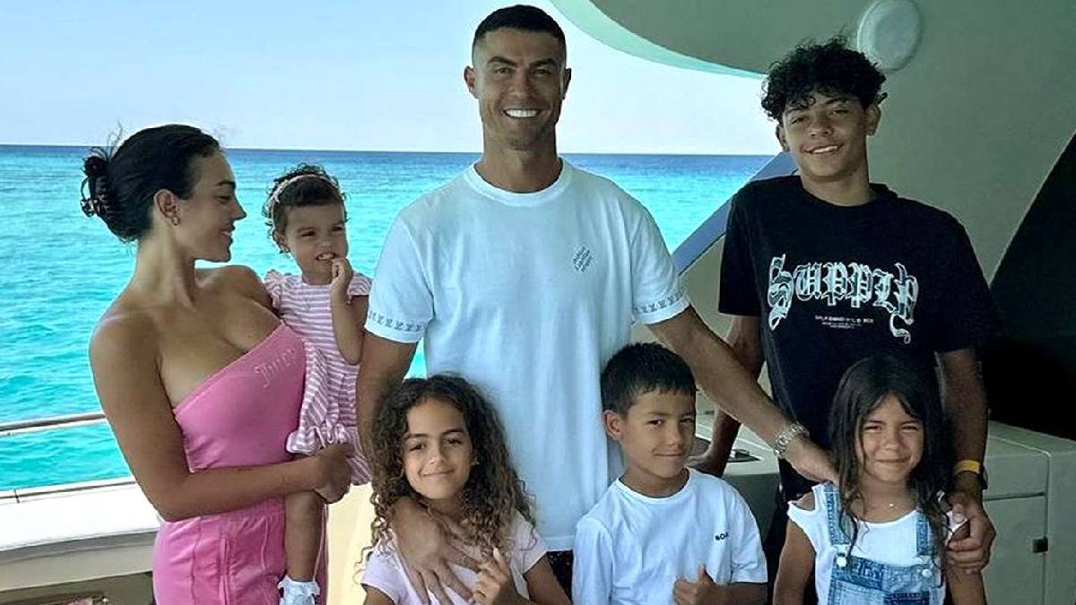 Cristiano Ronaldo Shocked as Kids Crown Mom the Real Star of the Family