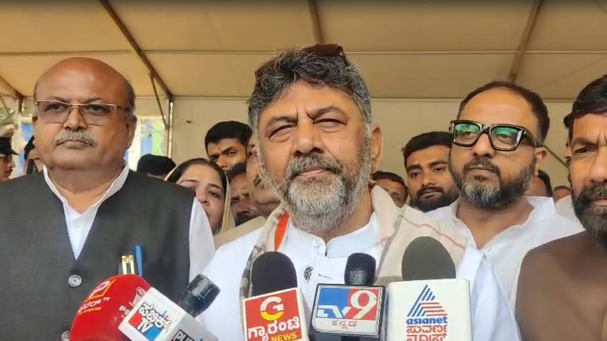 ರಾಜಭವನ ಚಲೋ ಪ್ರತಿಭಟನೆಗೆ ಕಾಂಗ್ರೆಸ್ ಸಜ್ಜು ಎಂದ ಡಿಕೆಶಿ - ಗೃಹಲಕ್ಷ್ಮಿ ಬಾಕಿ ಹಣದ ಬಗ್ಗೆ ಹೇಳಿದ್ದಿಷ್ಟು!!