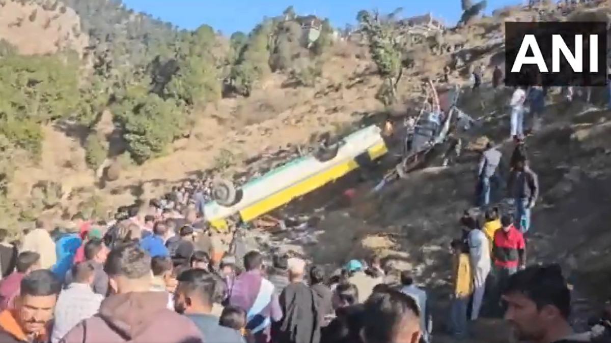 Himachal Pradesh : 8 Killed, Several Injured as Private Bus Plunges into Deep Gorge in Sirmaur District