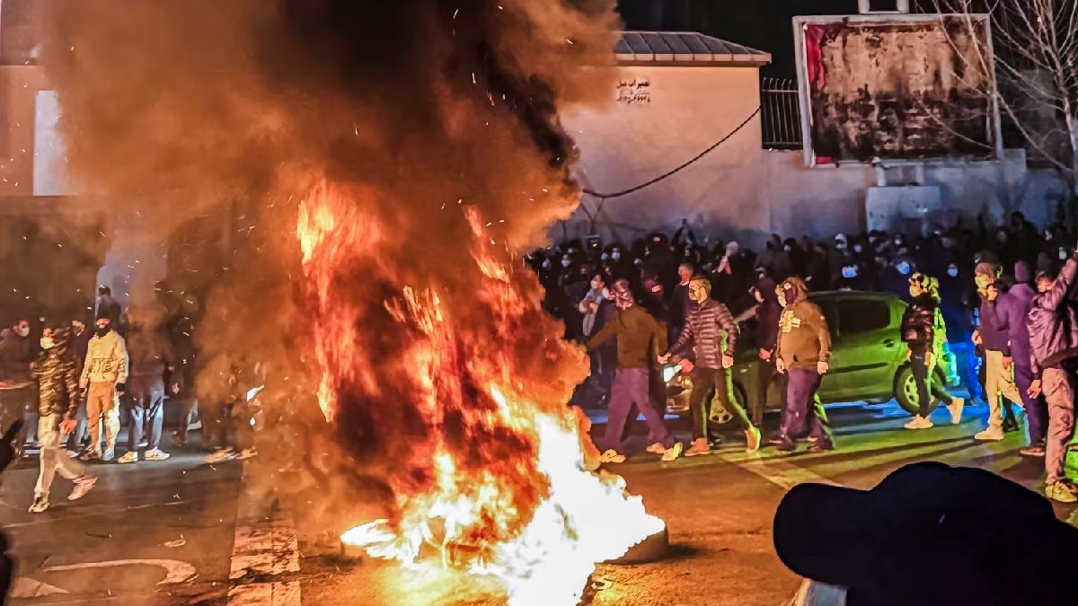 Iranian Rial Collapse | Photo Credit: https://x.com/MarioNawfal