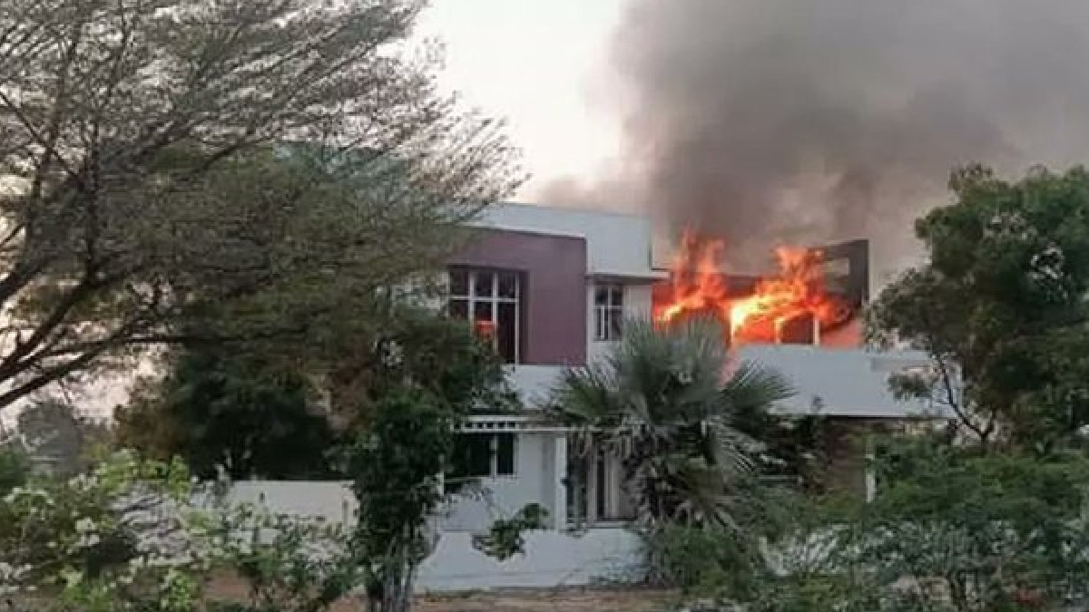 Bellary Ablaze: Janardhan Reddy’s Model House Set on Fire; Congress Accused of Arson Attack