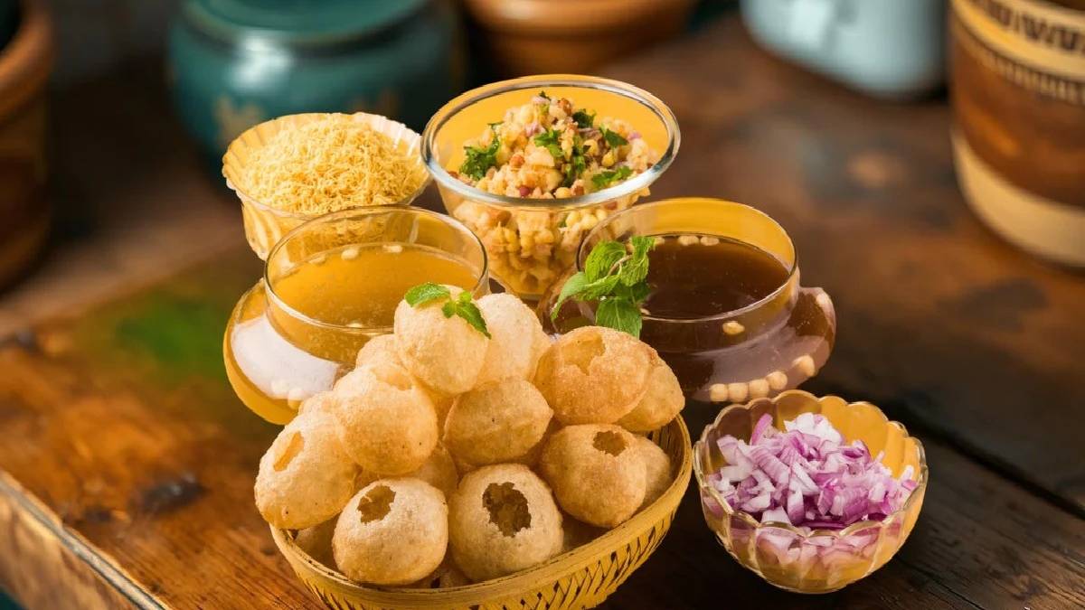 Pani Puri: The Snack That Wins Girls’ Hearts – Why Is It So Loved?