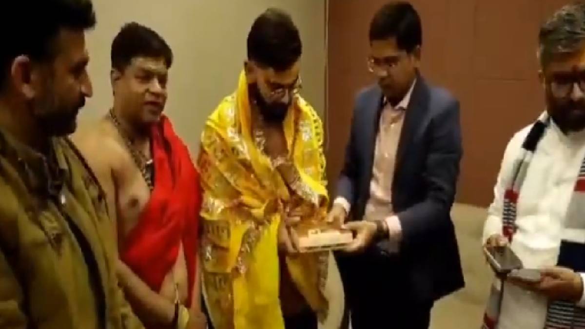 Virat Kohli Seeks Blessings at Mahakaleshwar Temple in Ujjain