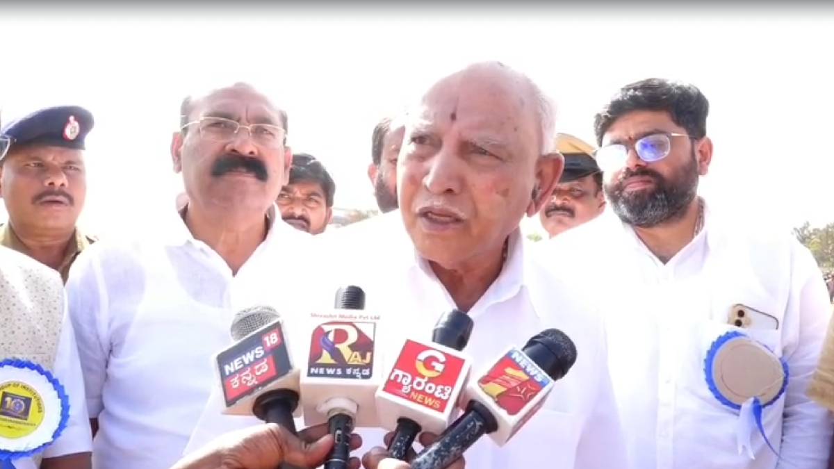 ರಾಜ್ಯಪಾಲರ ಗೌರವಕ್ಕೆ ಧಕ್ಕೆ ಮಾಡಿದ್ದು ದೊಡ್ಡ ತಪ್ಪು - ಕಾಂಗ್ರೆಸ್ ನಡೆ ಖಂಡಿಸಿದ ಯಡಿಯೂರಪ್ಪ!!