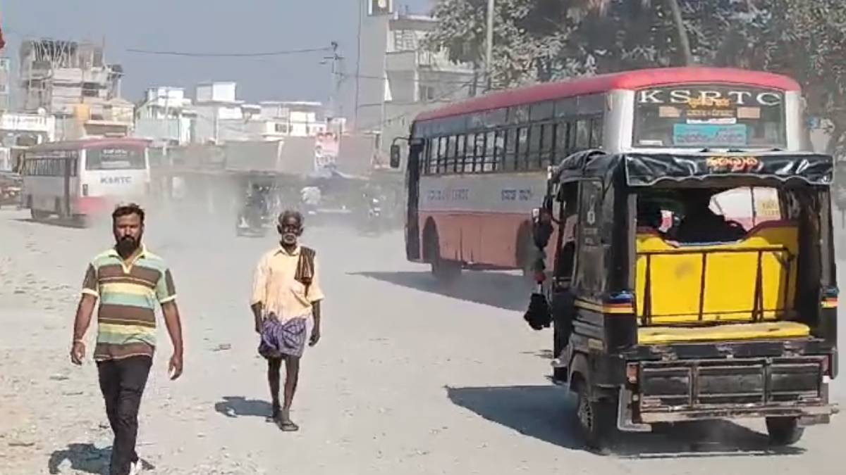 ಕೋಲಾರ ನರಸಾಪುರ ರಸ್ತೆ ಕಾಮಗಾರಿ ವಿಳಂಬ – ಬೇಸರ ವ್ಯಕ್ತಪಡಿಸಿದ ಸ್ಥಳೀಯರು!!