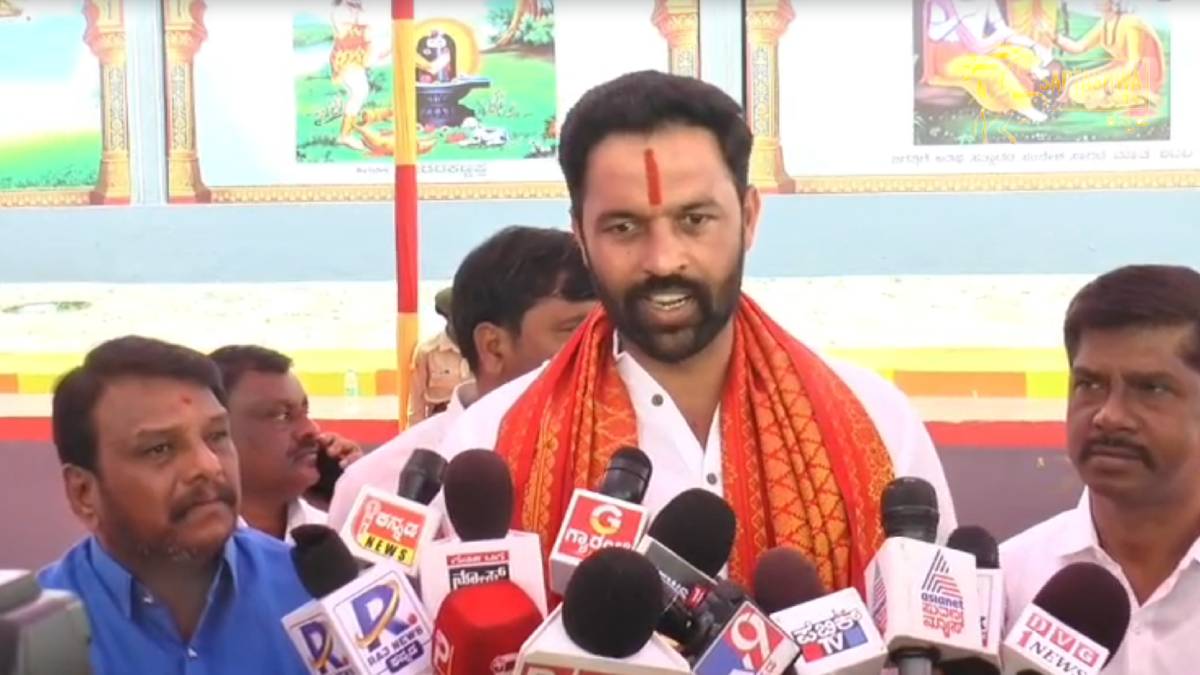 ಸಿಎಂ ಸಿದ್ದರಾಮಯ್ಯ ವಿರುದ್ಧ ಬಂಗಾರು ಹನಮಂತು ವಾಗ್ದಾಳಿ - ಗ್ಯಾರಂಟಿ ಯೋಜನೆ ಬಗ್ಗೆ ಕಟು ಟೀಕೆ!!