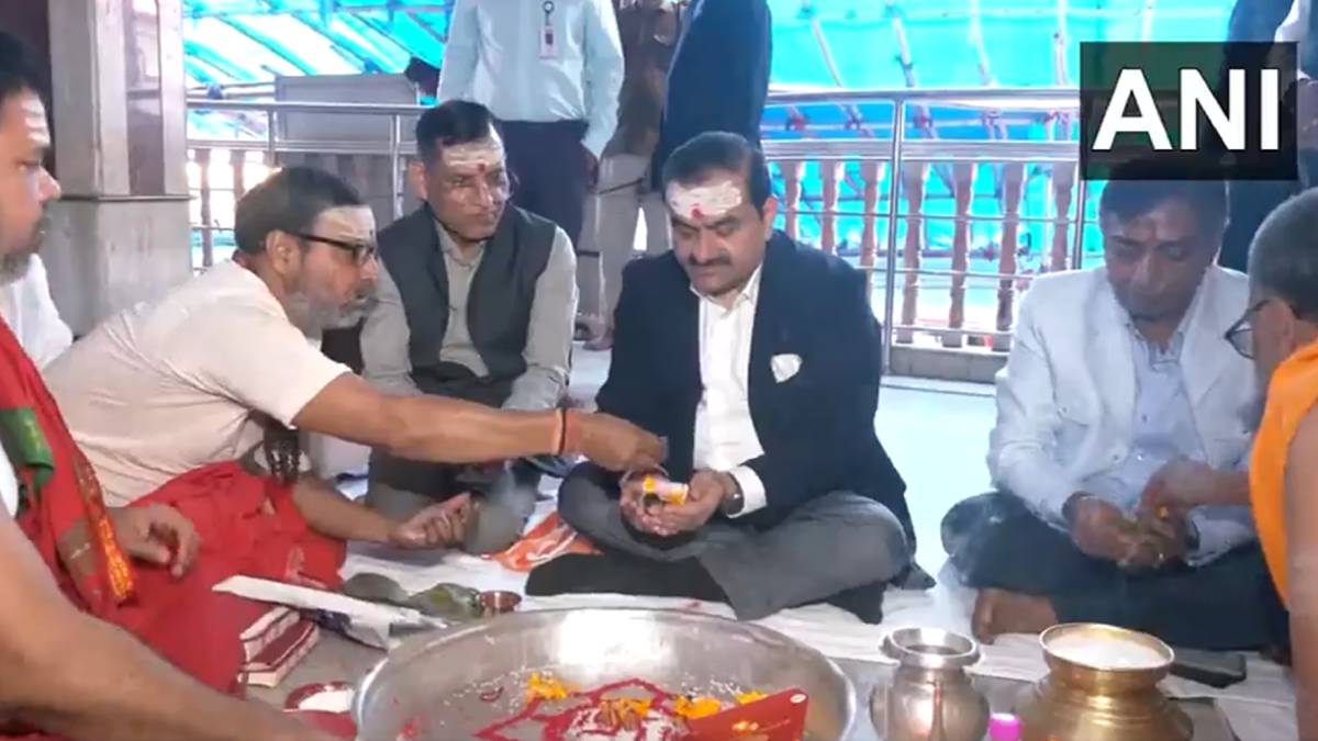 ದಿಯೋಘರ್‌ನ ಜ್ಯೋತಿರ್ಲಿಂಗಕ್ಕೆ ಗೌತಮ್ ಅದಾನಿ ಭೇಟಿ - ಬಾಬಾ ಬೈದ್ಯನಾಥನ ಸನ್ನಿಧಿಯಲ್ಲಿ ವಿಶೇಷ ಪೂಜೆ!!