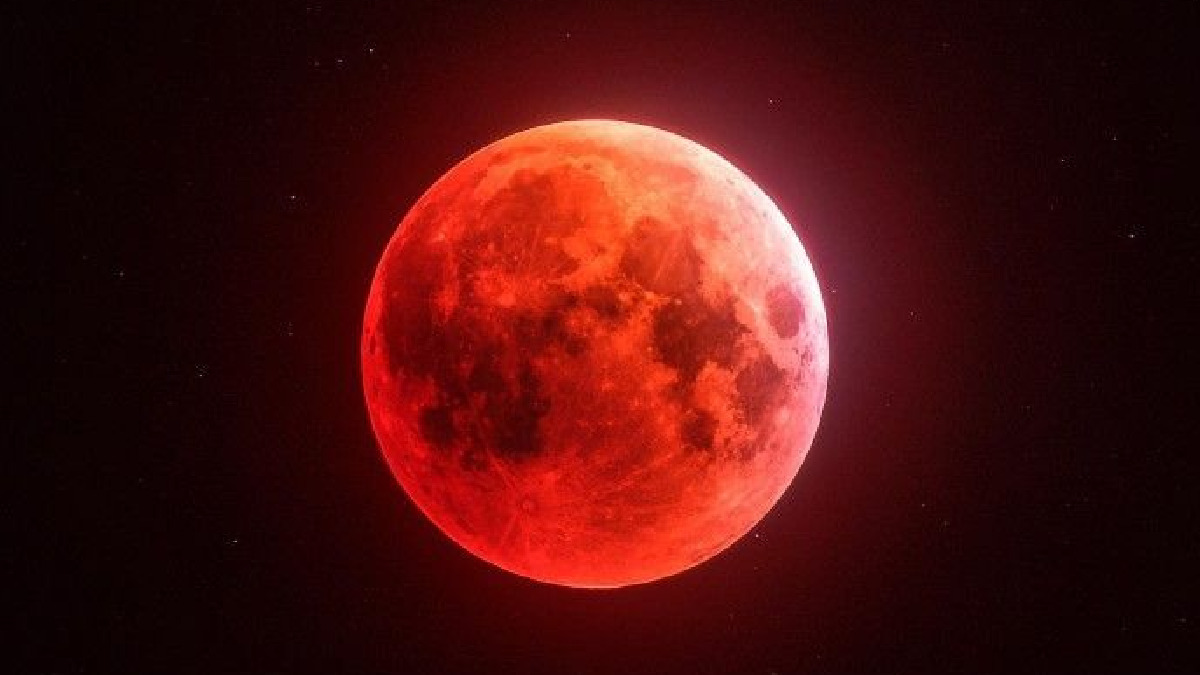 Blood Moon 2026 India: Date, Time, and Astrology Impact