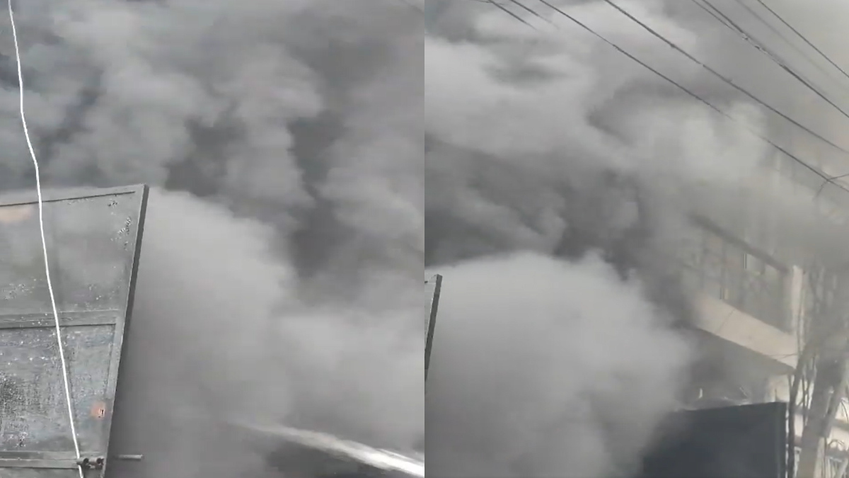 Massive Fire Breaks Out at Plastic Factory in Delhi’s Inderlok; Firefighting Operations Underway