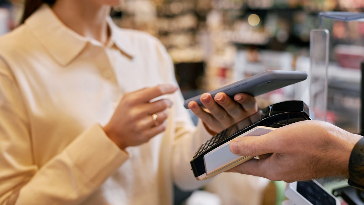 Shopkeepers Beware! Masked Gang Using Fake Payment Apps to Scam Businesses in Bengaluru