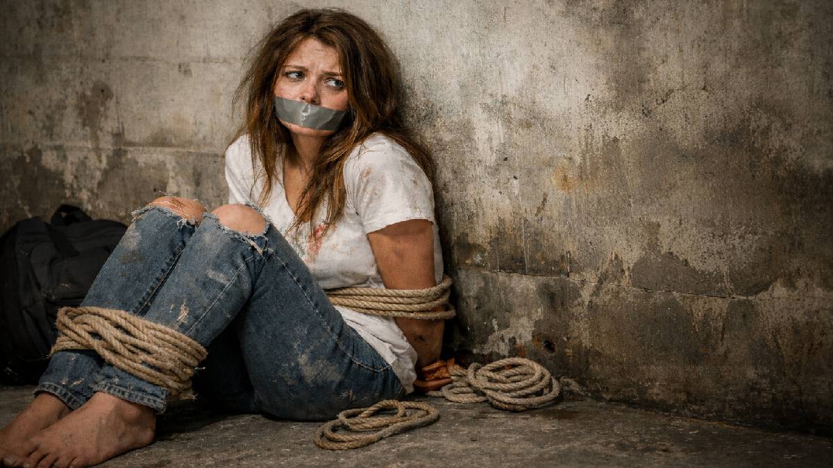 Mangaluru Twisted Tale: Minor Girl Fakes Kidnap to Change College