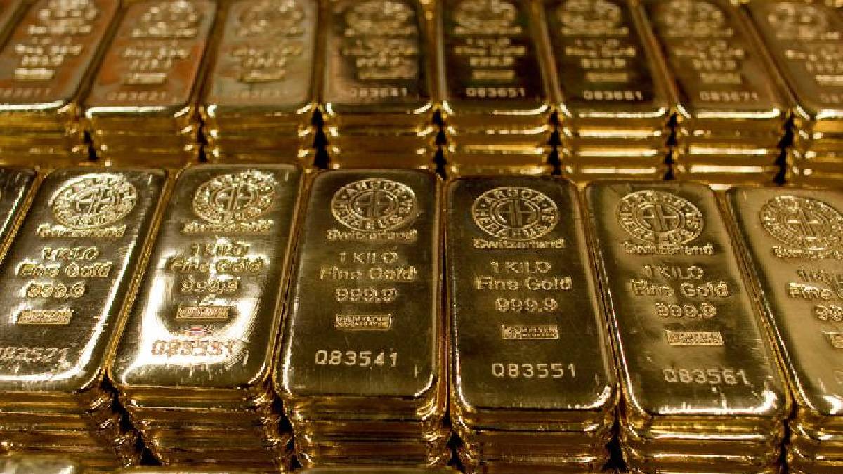 ಬೆಳ್ಳಿಯಲ್ಲಿ ಕೊಂಚ ರಿಲೀಫ್, ಚಿನ್ನದಲ್ಲಿ ಭಾರೀ ಏರಿಕೆ! ಇಂದಿನ ಮಾರುಕಟ್ಟೆ ಏರಿಳಿತದ ಸಂಪೂರ್ಣ ಚಿತ್ರಣ