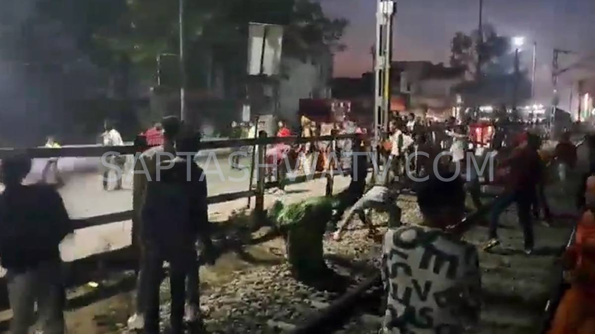 Hathras Tragedy, Child Dies After Speeding Car Hit, Locals Protest