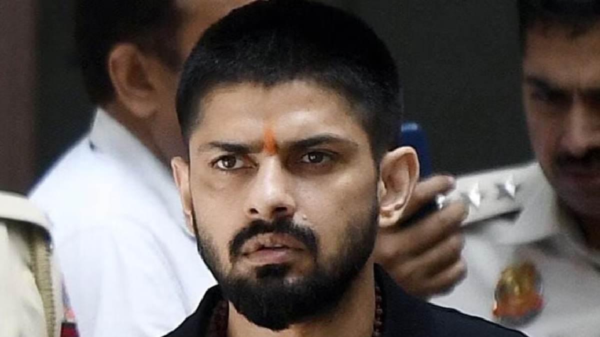 Lawrence Bishnoi Gang Warns Bollywood After Rohit Shetty House Firing