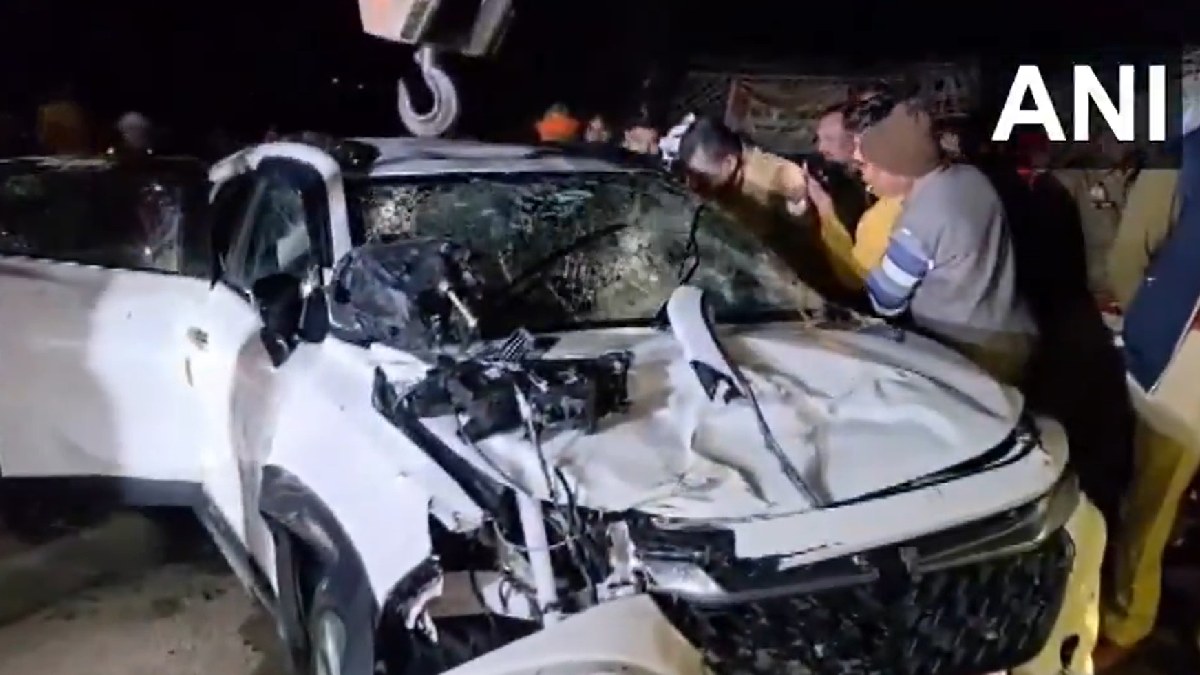 Mathura Road Accident: 4 Youths Drown as Car Plunges into Canal