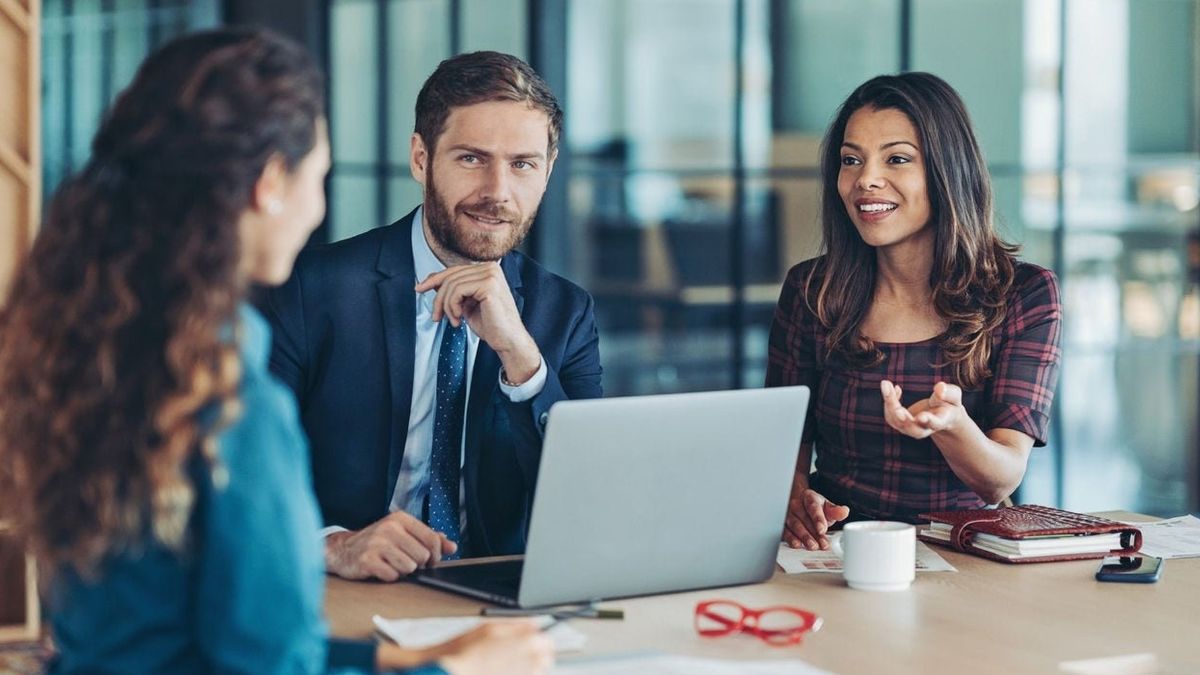 Pay-to-Play Careers? The Rise of 'Reverse Recruiting' as US White-Collar Market Flips