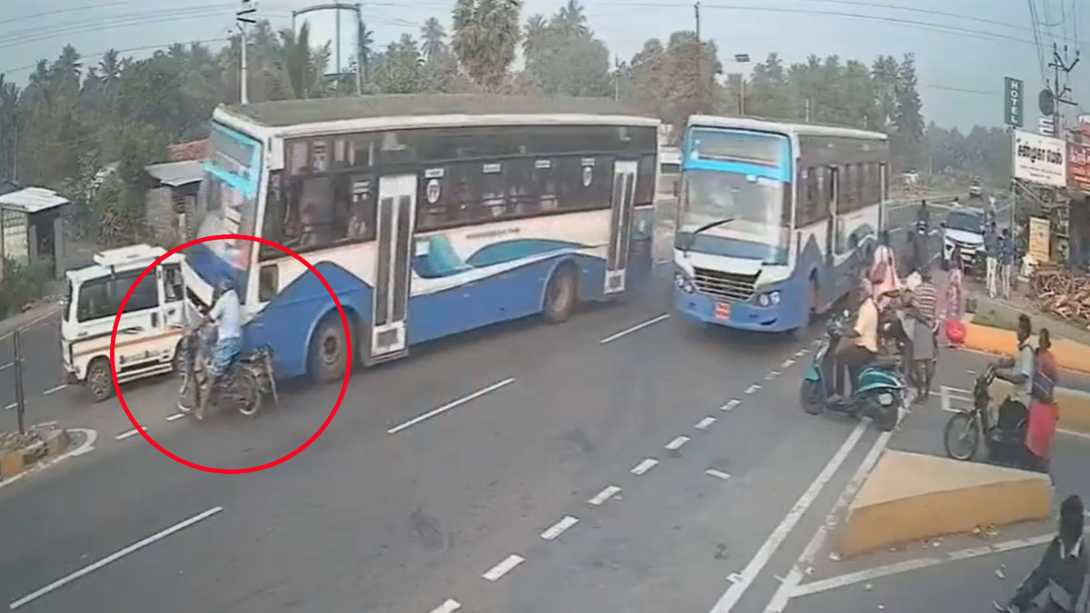 Salem Bus Accident | Photo Credit: https://x.com/HateDetectors