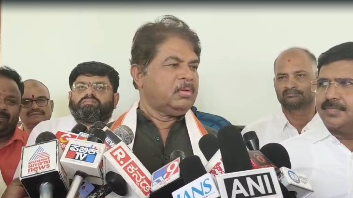 ಉದ್ಯೋಗ ಸೃಷ್ಟಿಯಲ್ಲಿ ಸರ್ಕಾರದ ವೈಫಲ್ಯ ಎಂದು ಗುಡುಗಿದ ಆರ್ ಅಶೋಕ್ - 2.5 ಲಕ್ಷ ಹುದ್ದೆಗಳ ಬಗ್ಗೆ ಮಾತು!!