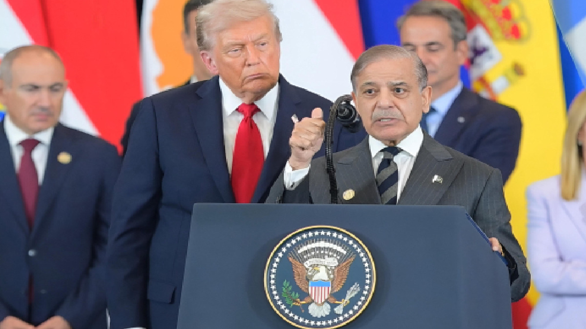 The 1% Gap: India Secures 18% US Tariff Relief; Is Pakistan’s ‘Transactional’ Influence Fading?