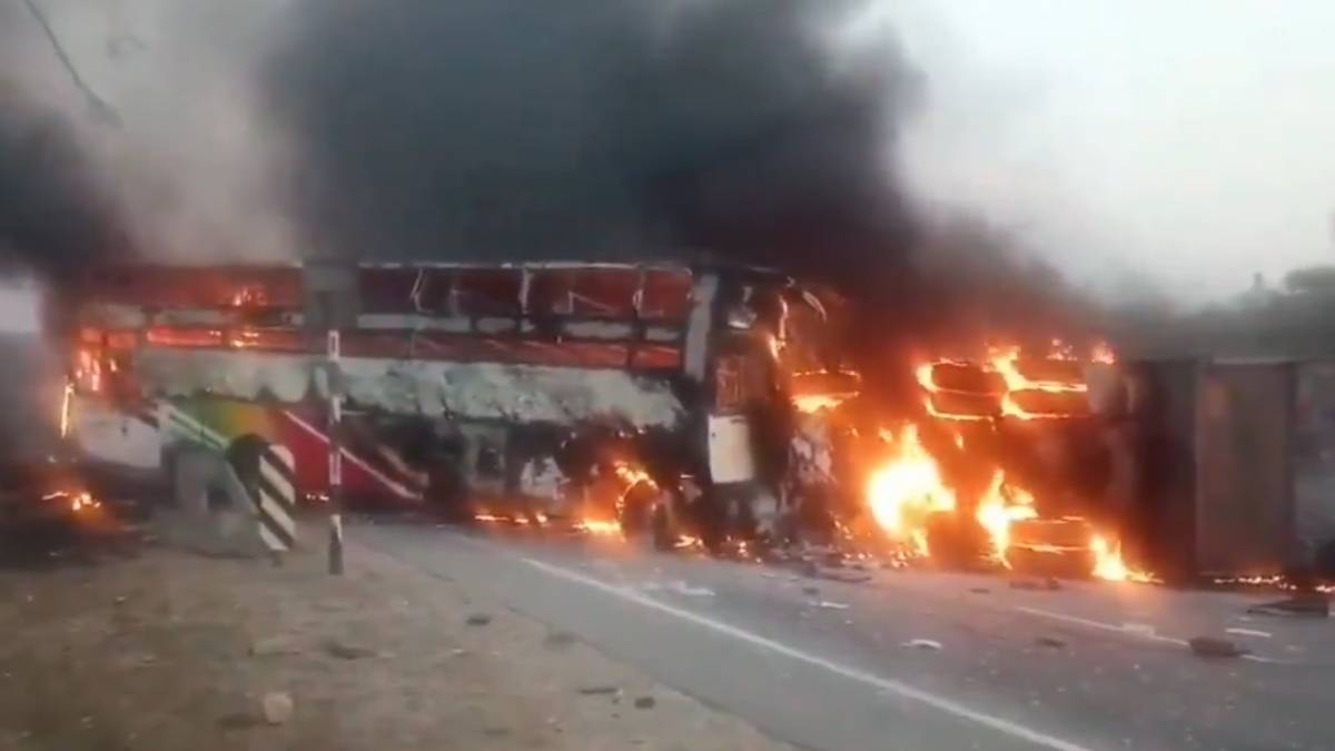 ಯಮನಂತೆ ಬಂದ ಟಿಪ್ಪರ್ ಲಾರಿ - ಶಾರ್ಟ್‌ಕಟ್ ಆಸೆಗೆ ಹದಿಮೂರು ಮನೆಗಳ ದೀಪ ಆರಿಸಿದ ಚಾಲಕನ ಬೇಜವಾಬ್ದಾರಿ ಘಟನೆ!!