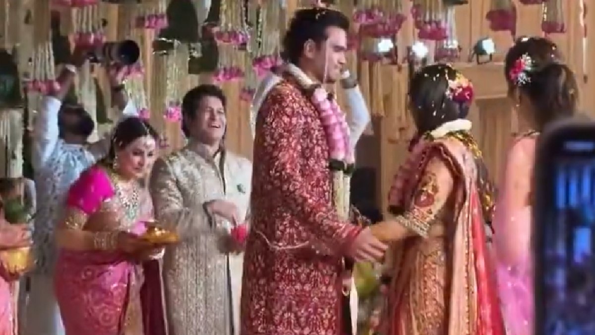 Arjun Tendulkar and Saaniya Chandhok Tie the Knot in Grand Mumbai Ceremony