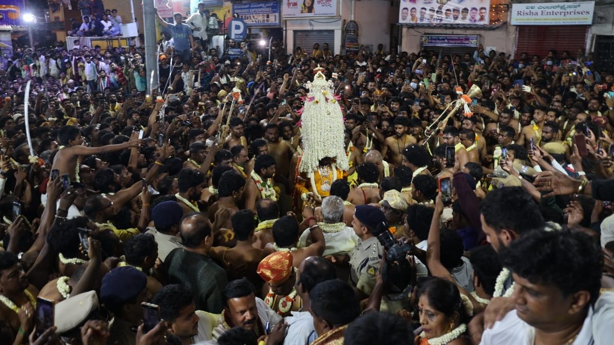 Bengaluru Karaga 2026: ₹35 Lakh Lighting Plan Inspired by Mysuru Dasara