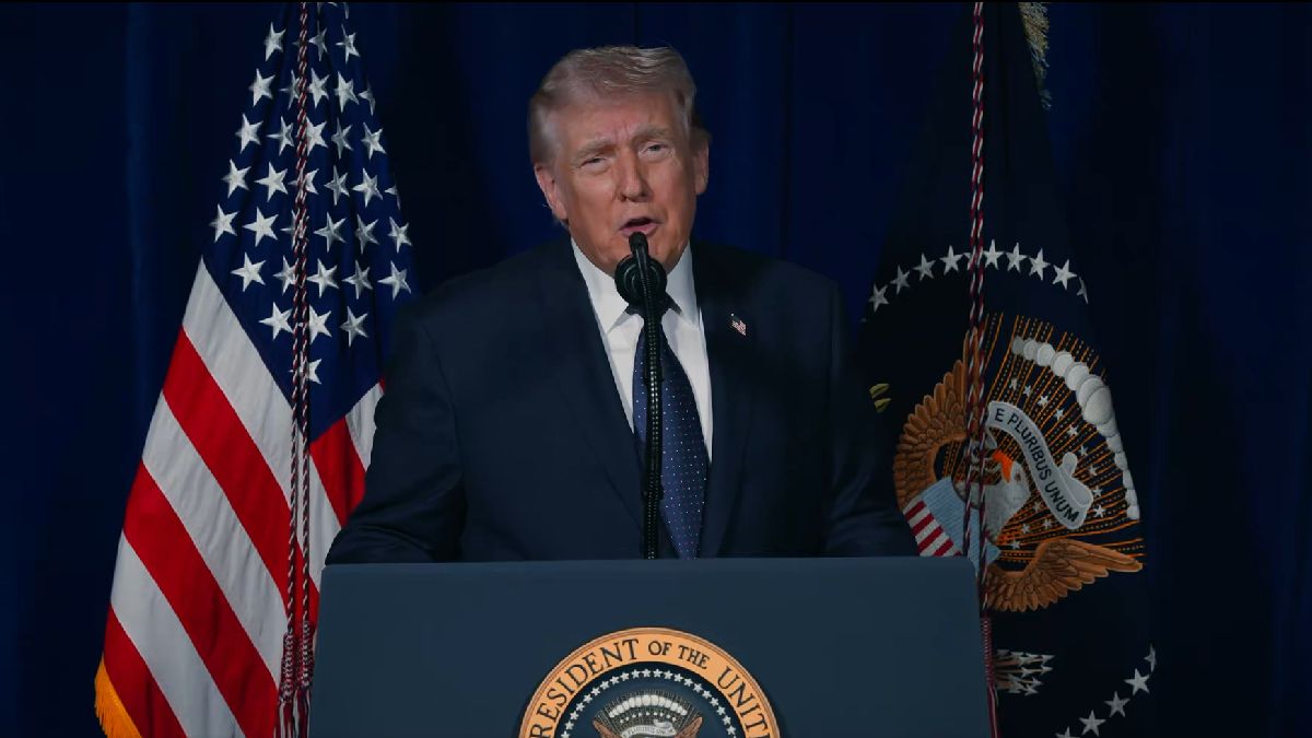 Trump Threatens Iran With ‘Complete Obliteration’ Amid Strait of Hormuz Tensions