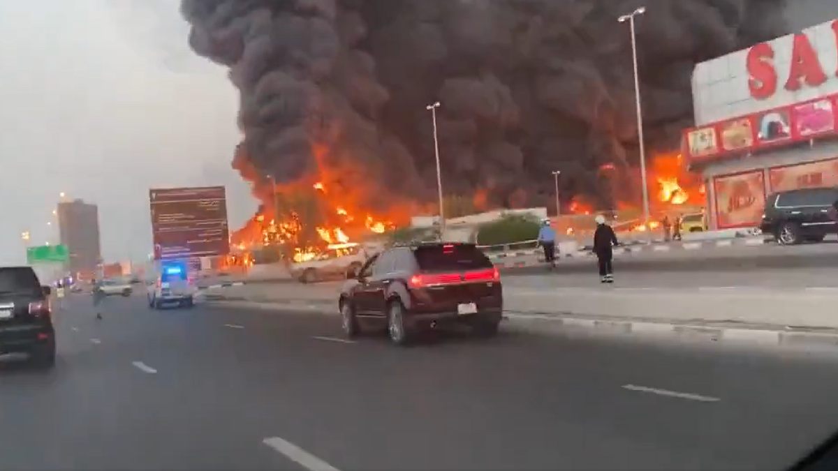 Burning Fuel Tanks Near Dubai International Airport Captured in New Footage