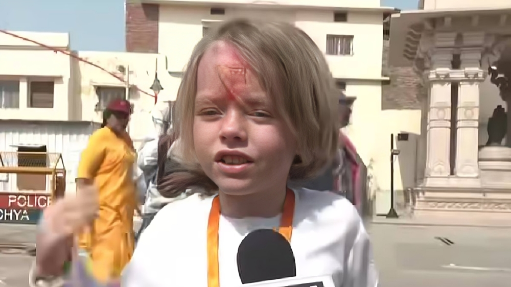 ಅಯೋಧ್ಯೆಯಲ್ಲಿ ಆಂಜನೇಯನ ಮುಗ್ಧ ಮಾತು ವೈರಲ್! | Photo Credit: https://www.instagram.com/p/DWLQVILAjf3/?utm_source=ig_embed&utm_campaign=embed_video_watch_again