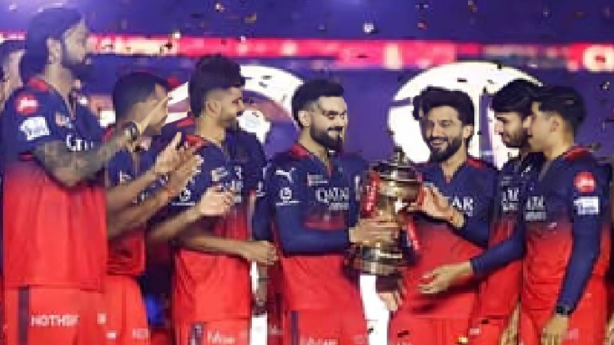 RCB ಅಭಿಮಾನಿಗಳ ಪವರ್ ಅಂದ್ರೆ ಹೀಗಿರಬೇಕು - ಹತ್ತೇ ನಿಮಿಷದಲ್ಲಿ ಐಪಿಎಲ್ ಉದ್ಘಾಟನಾ ಪಂದ್ಯದ ಟಿಕೆಟ್‌ಗಳು ಸೋಲ್ಡ್ ಔಟ್!!