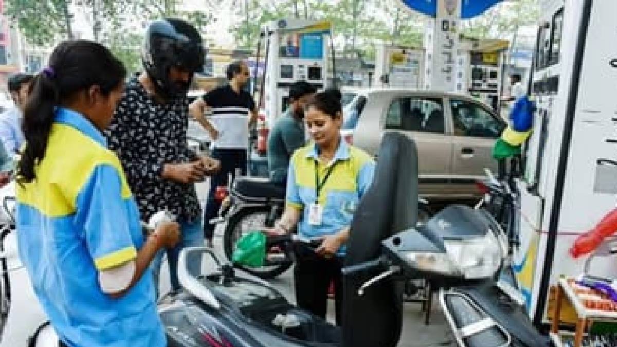 ವದಂತಿಗೆ ಬಲಿಯಾದ ಜನತೆ - ಇಂಧನ ಕೊರತೆಯ ಸುಳ್ಳು ಸುದ್ದಿಯಿಂದ ಪೆಟ್ರೋಲ್ ಬಂಕ್‌ಗಳ ಮುಂದೆ ವಾಹನ ಸವಾರರ ಪರದಾಟ!!