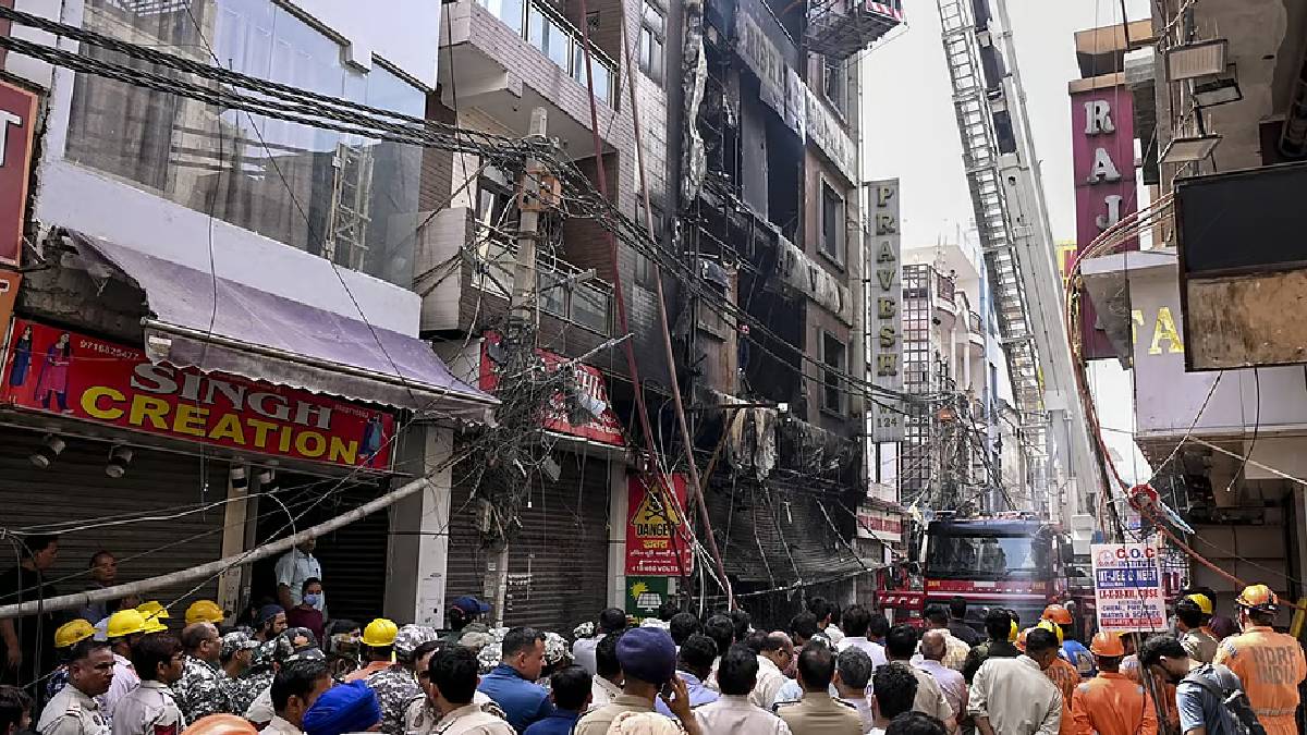 ಒಂದೇ ಕುಟುಂಬದ 9 ಜೀವಗಳು ಬಲಿ - ಮೂವರು ಪುಟ್ಟ ಮಕ್ಕಳೂ ಸೇರಿ ಇಡೀ ಮನೆ ಸ್ಮಶಾನವಾಗಿದ್ದು ಹೇಗೆ ಗೊತ್ತಾ!!