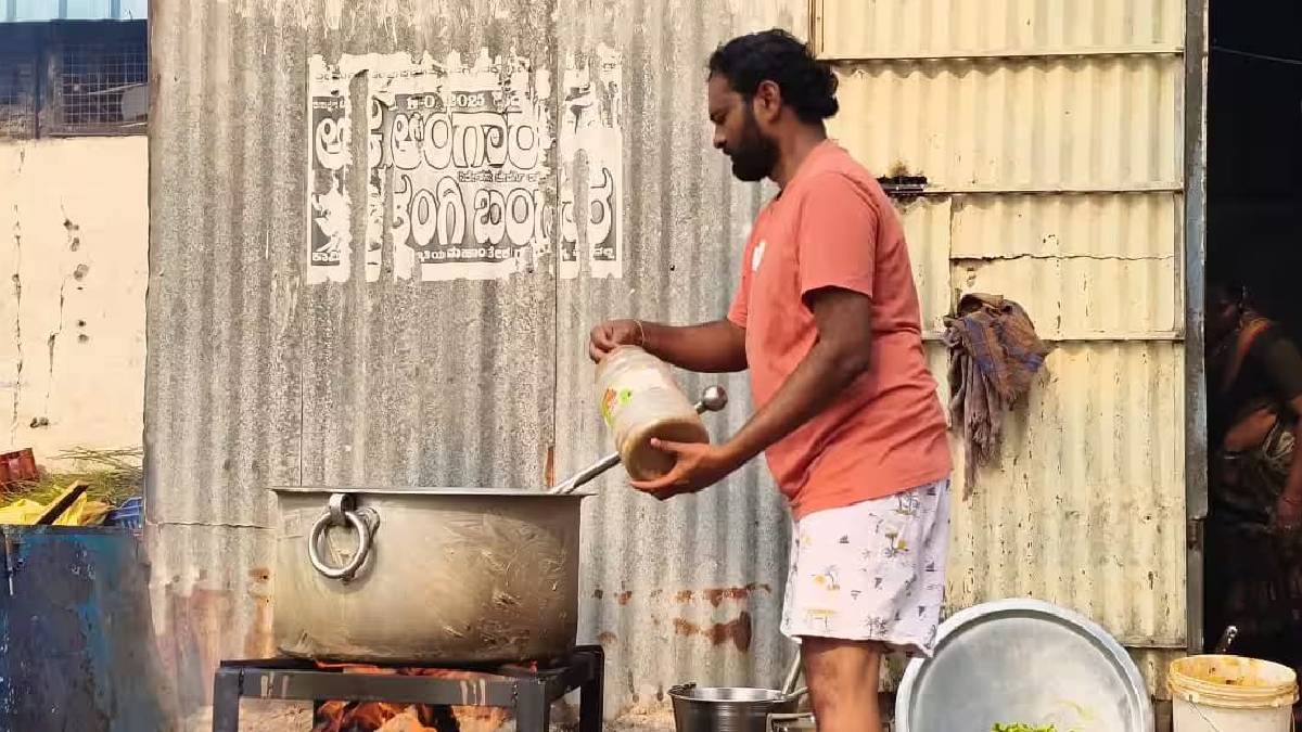 ಗ್ಯಾಸ್ ಇಲ್ಲದೆ ಗತಿಗೇಟ್ಟ ಹೋಟೆಲ್ ಉದ್ಯಮ - ಮತ್ತೆ ಅಡುಗೆಮನೆ ಸೇರಿತು ಸೌದೆ ಒಲೆ ಮತ್ತು ಇದ್ದಿಲು!!