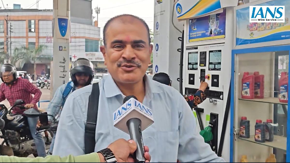 Petrol Price Hike Limited to ₹2: Government Credits PM Modi Amid Global War Impact