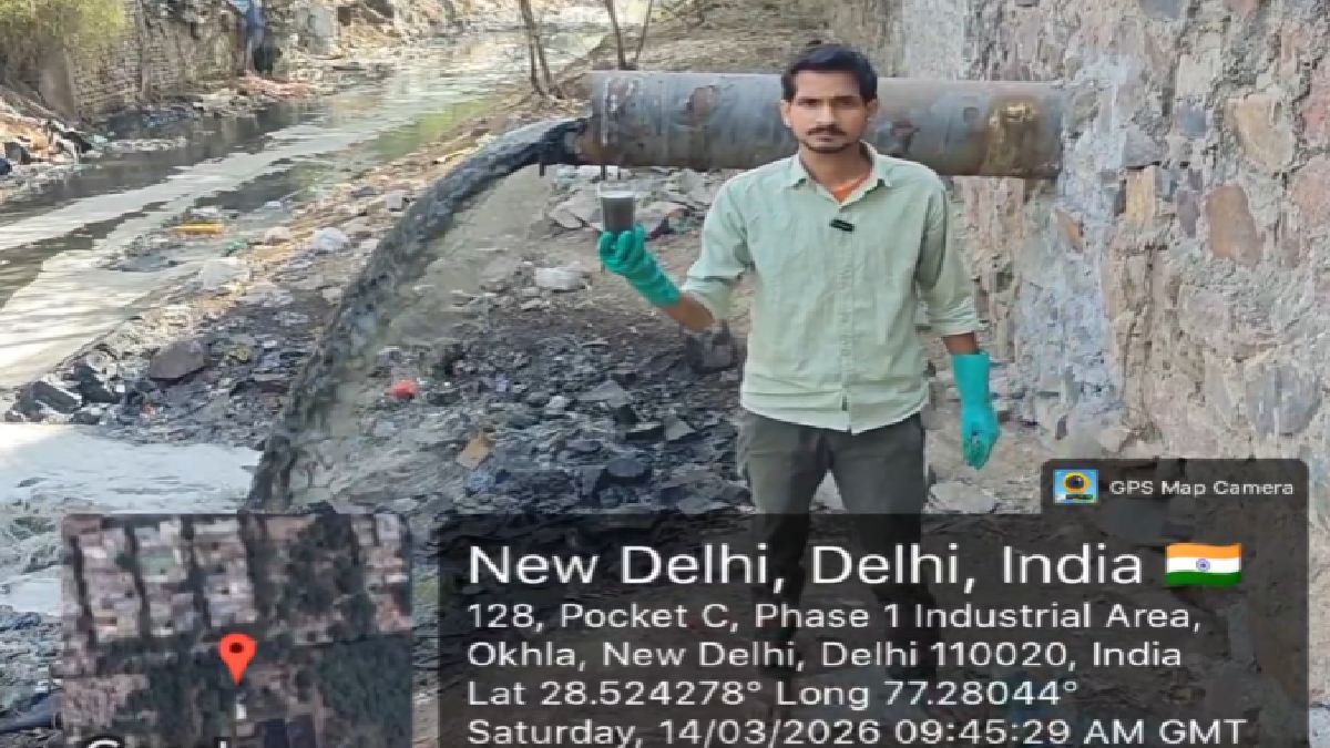 Toxic Waters in Okhla: Black Sludge from CETP Raises Alarm | Photo Credit: https://x.com/Earthworri1