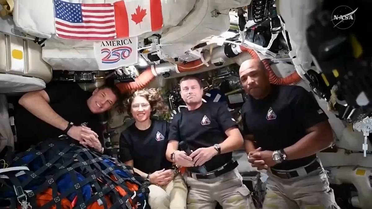 ಚಂದಿರನ ಅಂಗಳಕ್ಕೆ ಹೋದ ಆರ್ಟೆಮಿಸ್‌ ಹೀರೊಗಳು - ಮೃತ ಪತ್ನಿಯ ನೆನಪಿನಲ್ಲಿ ಕ್ರೇಟರ್‌ಗೆ ನಾಮಕರಣ!!