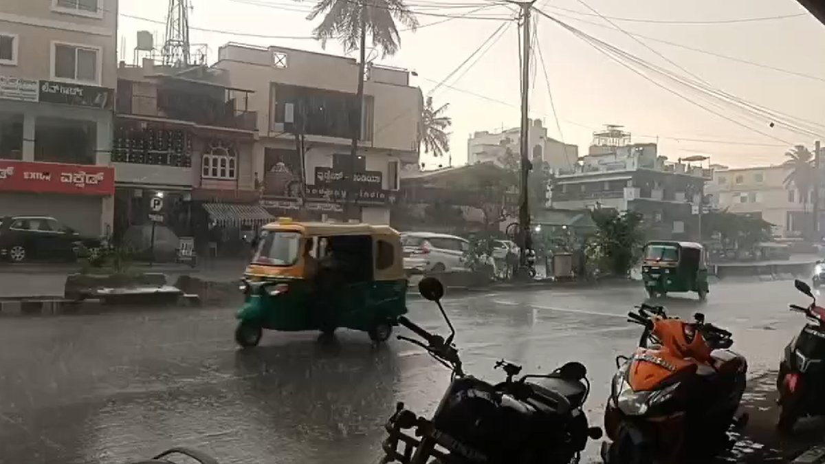 Bengaluru Weather Update: Heavy Rain and Strong Winds Lash City After Heatwave
