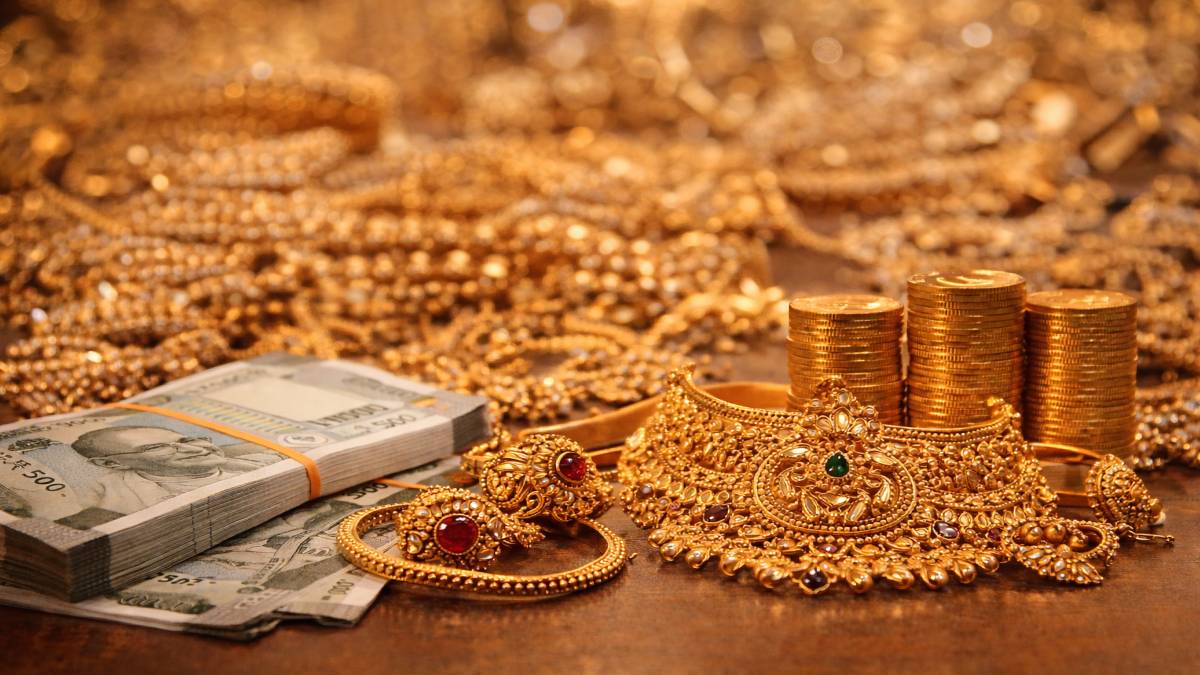 ಬಂಗಾರ ಪ್ರಿಯರಿಗೆ ಗುಡ್ ನ್ಯೂಸ್ - ವಾರದ ಆರಂಭದಲ್ಲೇ ಇಳಿಕೆಯಾದ ಚಿನ್ನದ ಬೆಲೆ; ಸೋಮವಾರದ ಬೆಲೆ ಹೀಗಿದೆ ನೋಡಿ!!