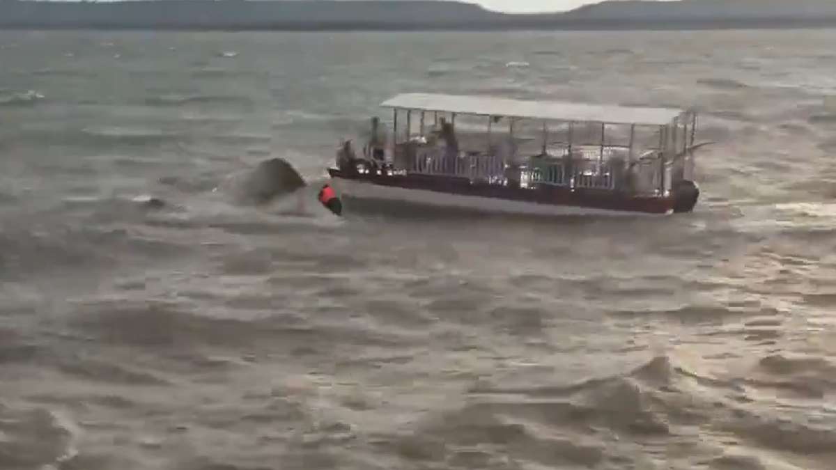 Jabalpur Boat Tragedy: Four Killed, 15 Rescued After Cruise Boat Capsizes