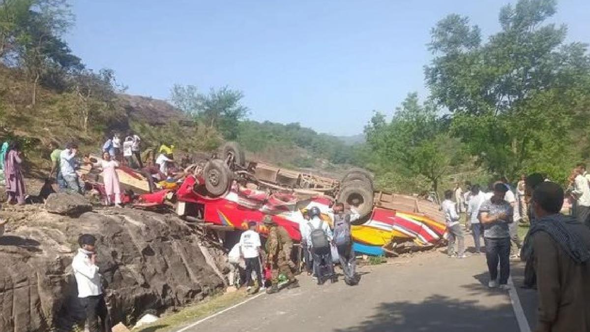 Jammu and Kashmir Bus Accident: 15 Dead in Ramnagar–Udhampur Highway Crash