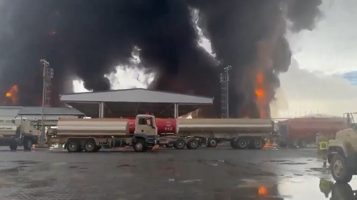 Major Fire Erupts at Kuwait International Airport After Suspected Iranian Drone Attack