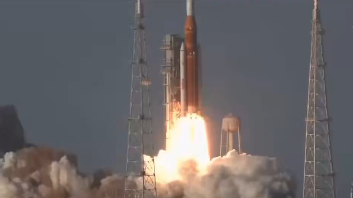 NASA Artemis II Launch: Historic Crewed Mission Begins Moon Journey