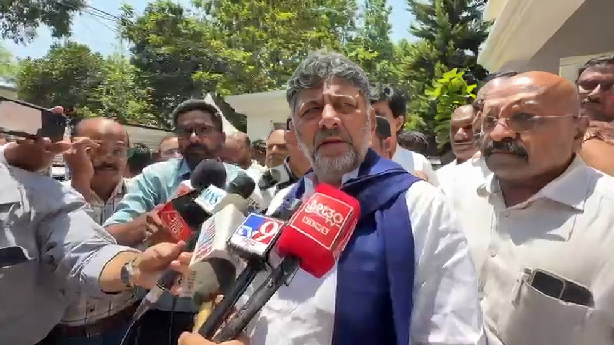 ಬಾಯಿಗೆ ಬೀಗ ಹಾಕದಿದ್ರೆ ಶಿಸ್ತು ಕ್ರಮದ ಬಿಸಿ - ಕೈ ನಾಯಕರಿಗೆ ಡಿಕೆಶಿ ಖಡಕ್ ವಾರ್ನಿಂಗ್!!