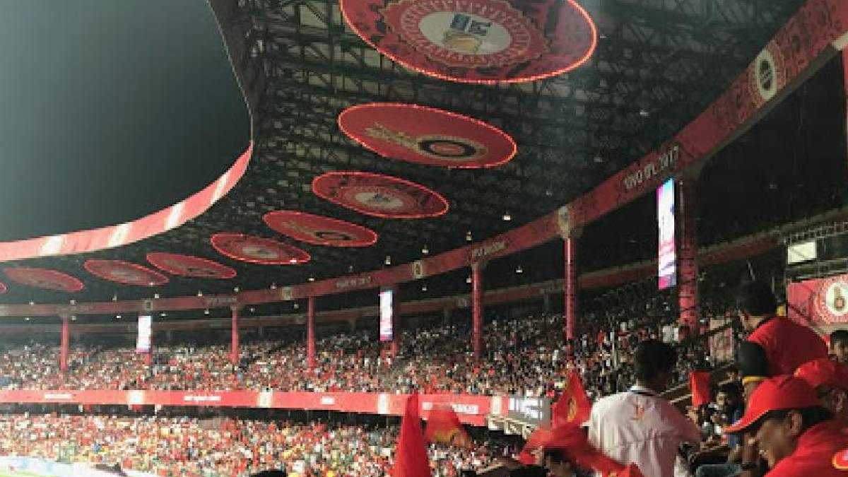 RCB vs CSK ಪಂದ್ಯಕ್ಕೆ ಬೆಂಗಳೂರು ಪೊಲೀಸರ ಮಾಸ್ಟರ್ ಪ್ಲಾನ್ - ಸಂಚಾರ ನಿಯಮಗಳಲ್ಲಿ ಭಾರಿ ಬದಲಾವಣೆ!!