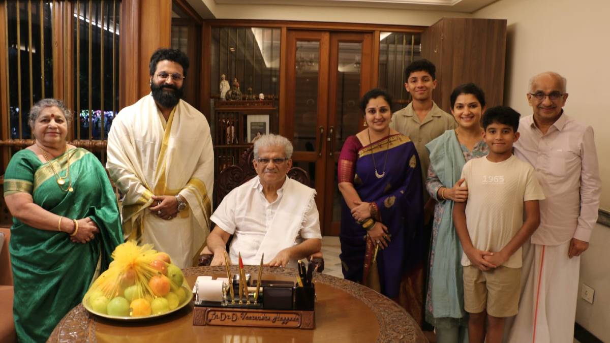 ಧರ್ಮಸ್ಥಳ ಮಂಜುನಾಥನ ಸನ್ನಿಧಿಯಲ್ಲಿ ರಿಷಬ್ ಶೆಟ್ಟಿ ದಂಪತಿ - ಡಿವೈನ್ ಸ್ಟಾರ್ ಮುಂದಿನ ಸಿನಿಮಾ ಯಾವುದು ಗೋತ್ತಾ!!